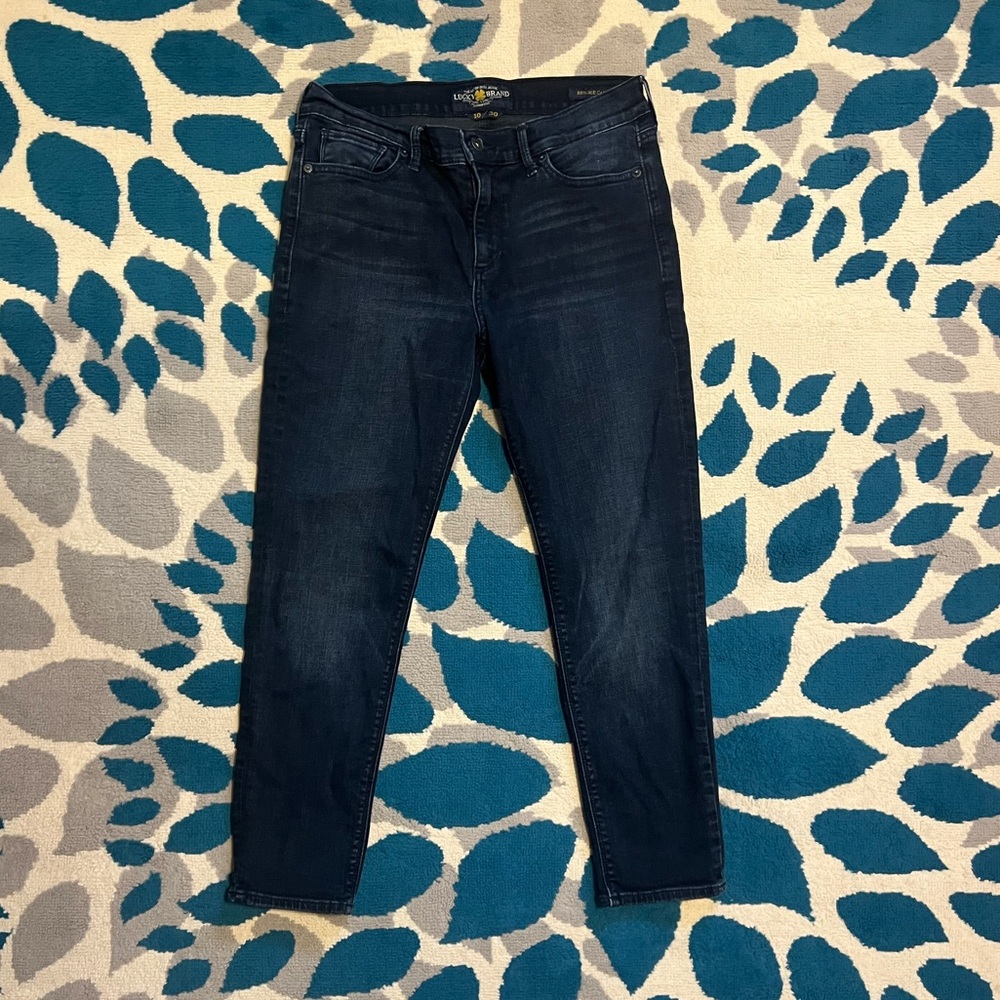 Luck Brand Dark Wash Brooke Capri.  Women’s size 10/30.